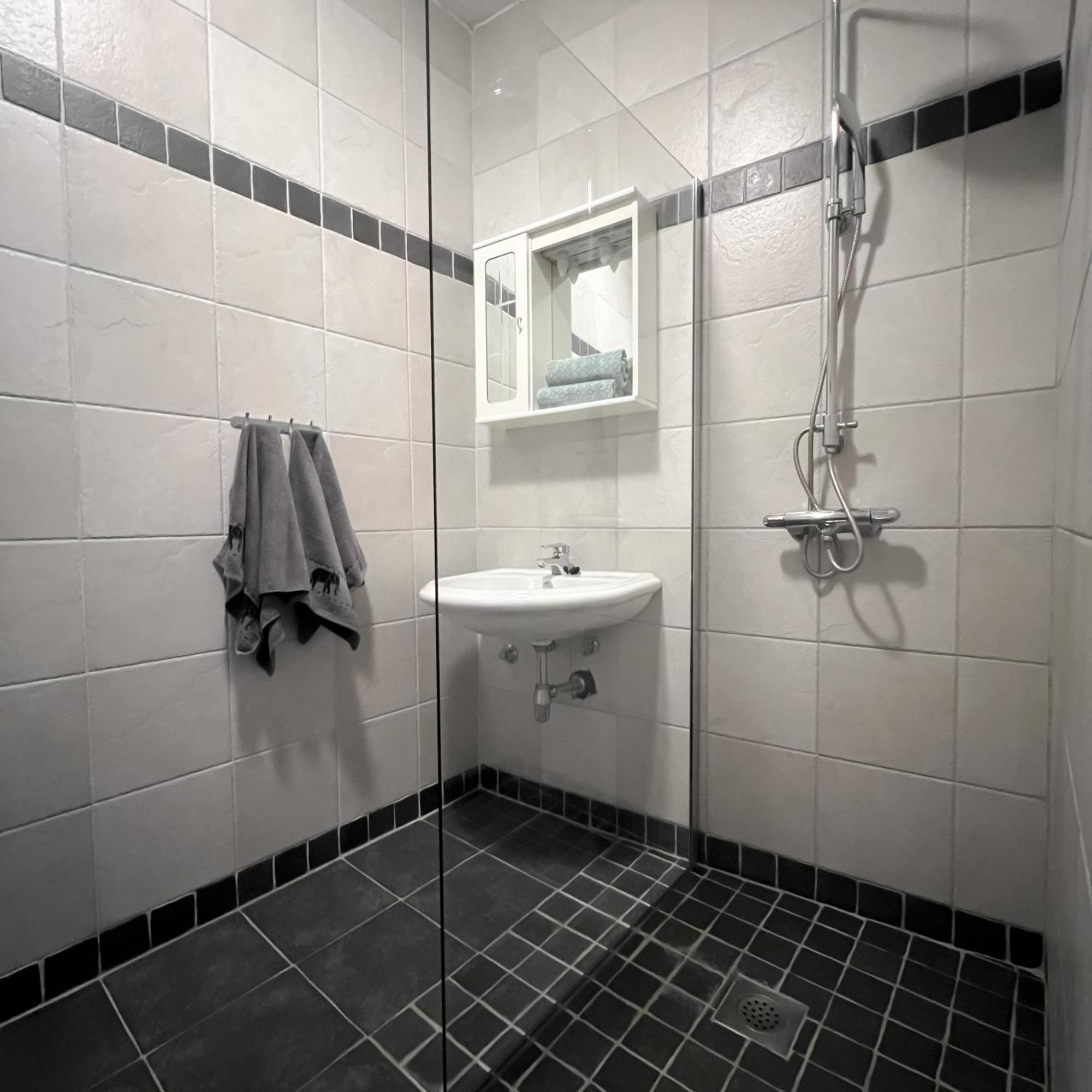 Terramar Apartments Baska Voda Bagian luar foto